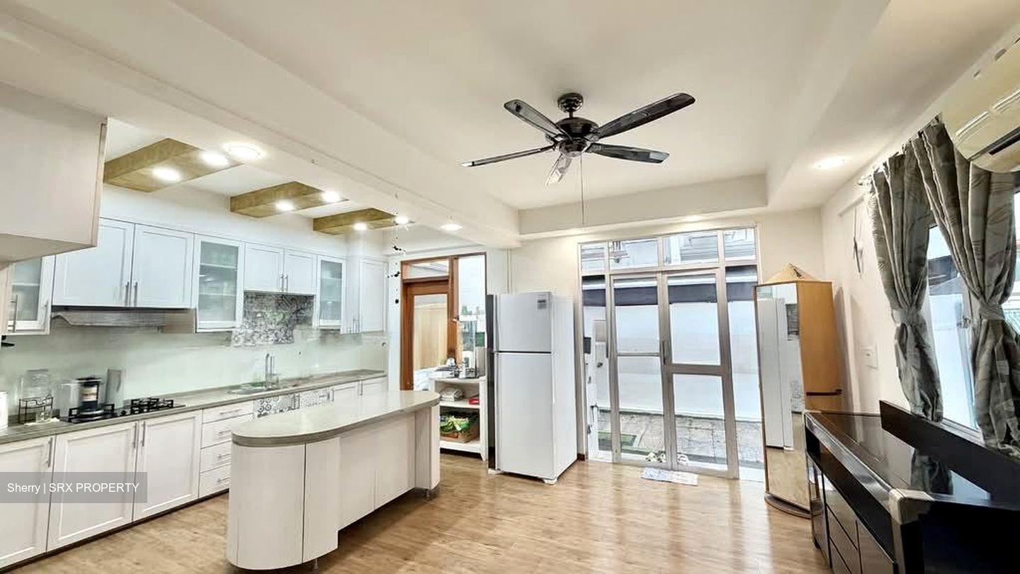 Loyang Villas (D17), Terrace #550594071